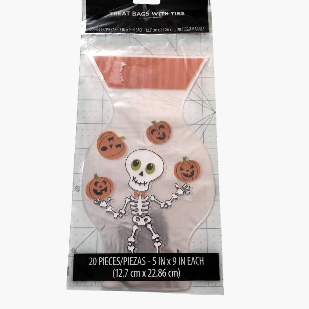 Halloween Skeleton Treat Bags Ties 20 Pieces 5x9 inch